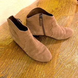 SCHUTZ, size 8.5, beige suede zip up booties, suede in great condition.